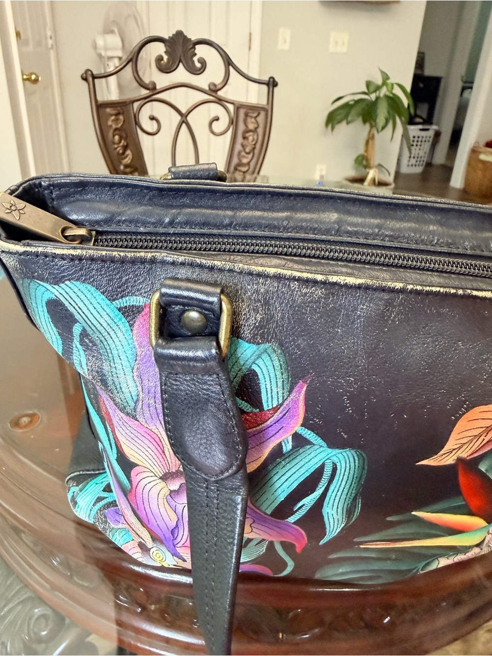 Anuschka Black Tote with Vibrant Tropical Floral Paint and matching wallet - Picture 7 of 12
